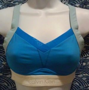 CALVIN KLEIN - Designer bra size small